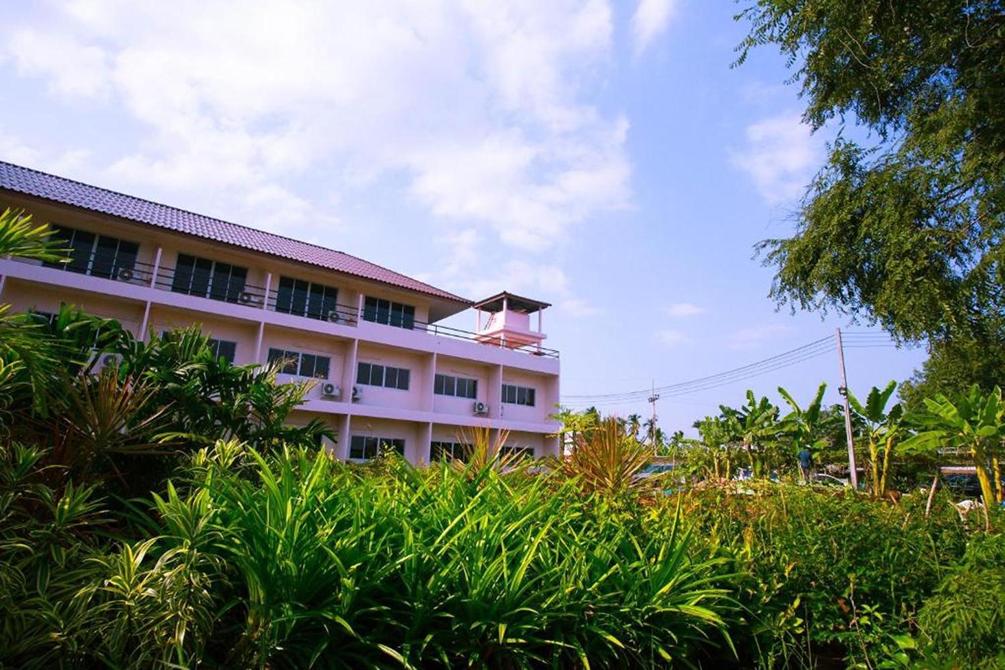 Be Fine Sabuy Hotel And Resort Surat Thani Eksteriør bilde